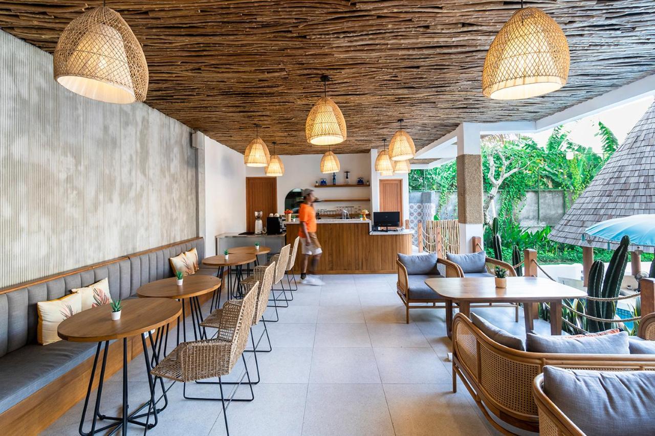 Roomates Surf Camp Canggu By Ini Vie Hospitality Exterior foto