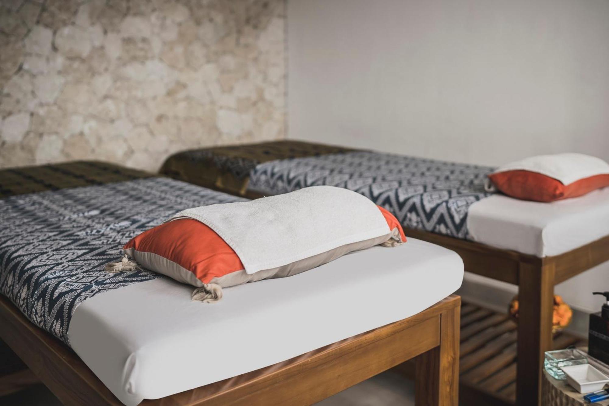 Roomates Surf Camp Canggu By Ini Vie Hospitality Exterior foto