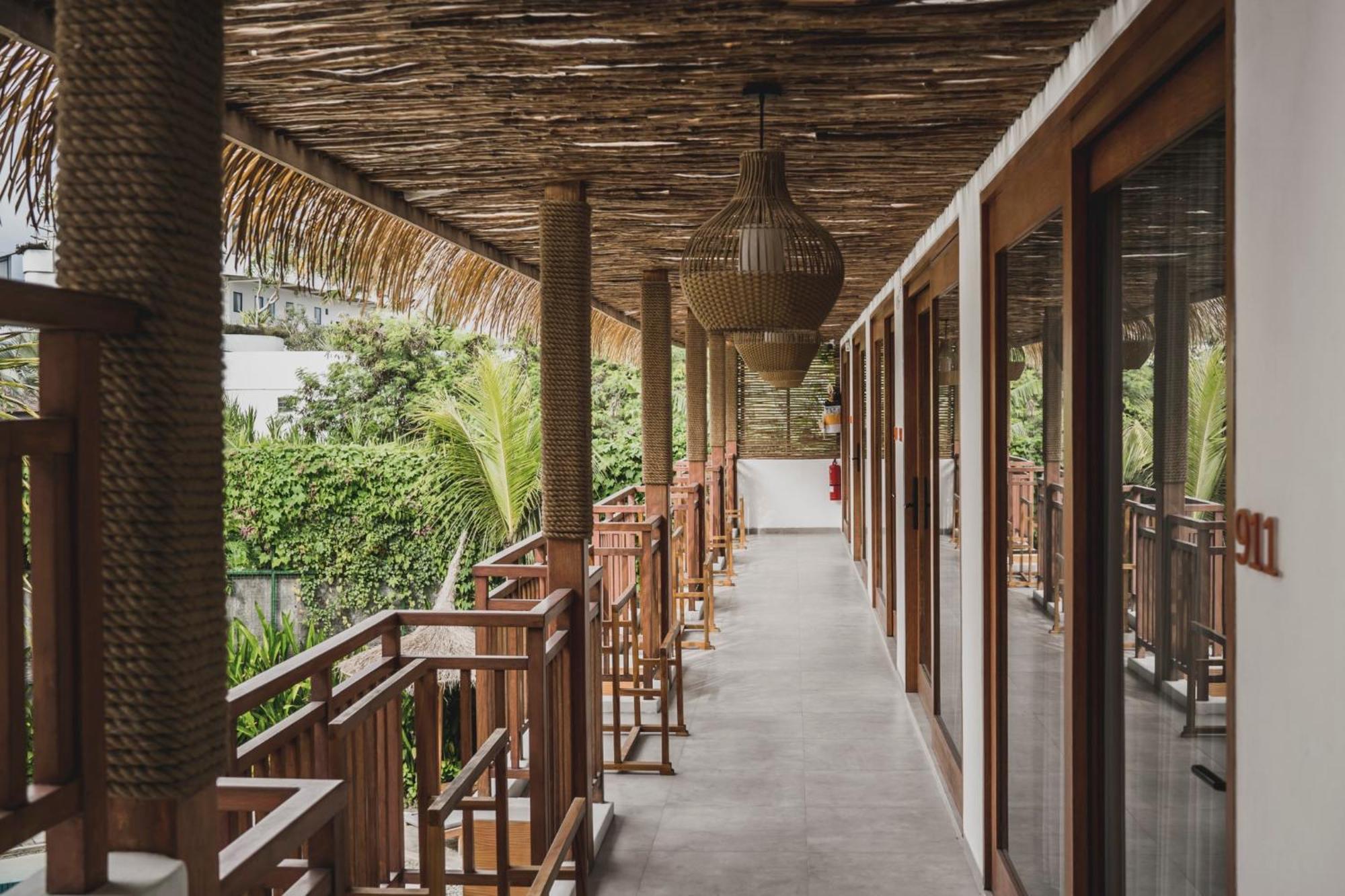 Roomates Surf Camp Canggu By Ini Vie Hospitality Exterior foto