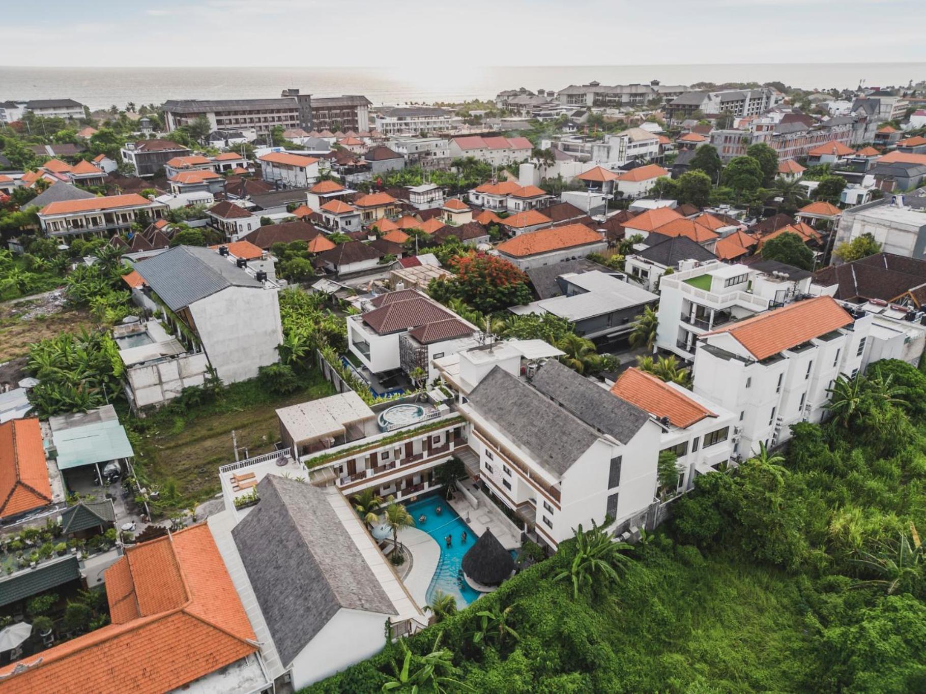 Roomates Surf Camp Canggu By Ini Vie Hospitality Exterior foto