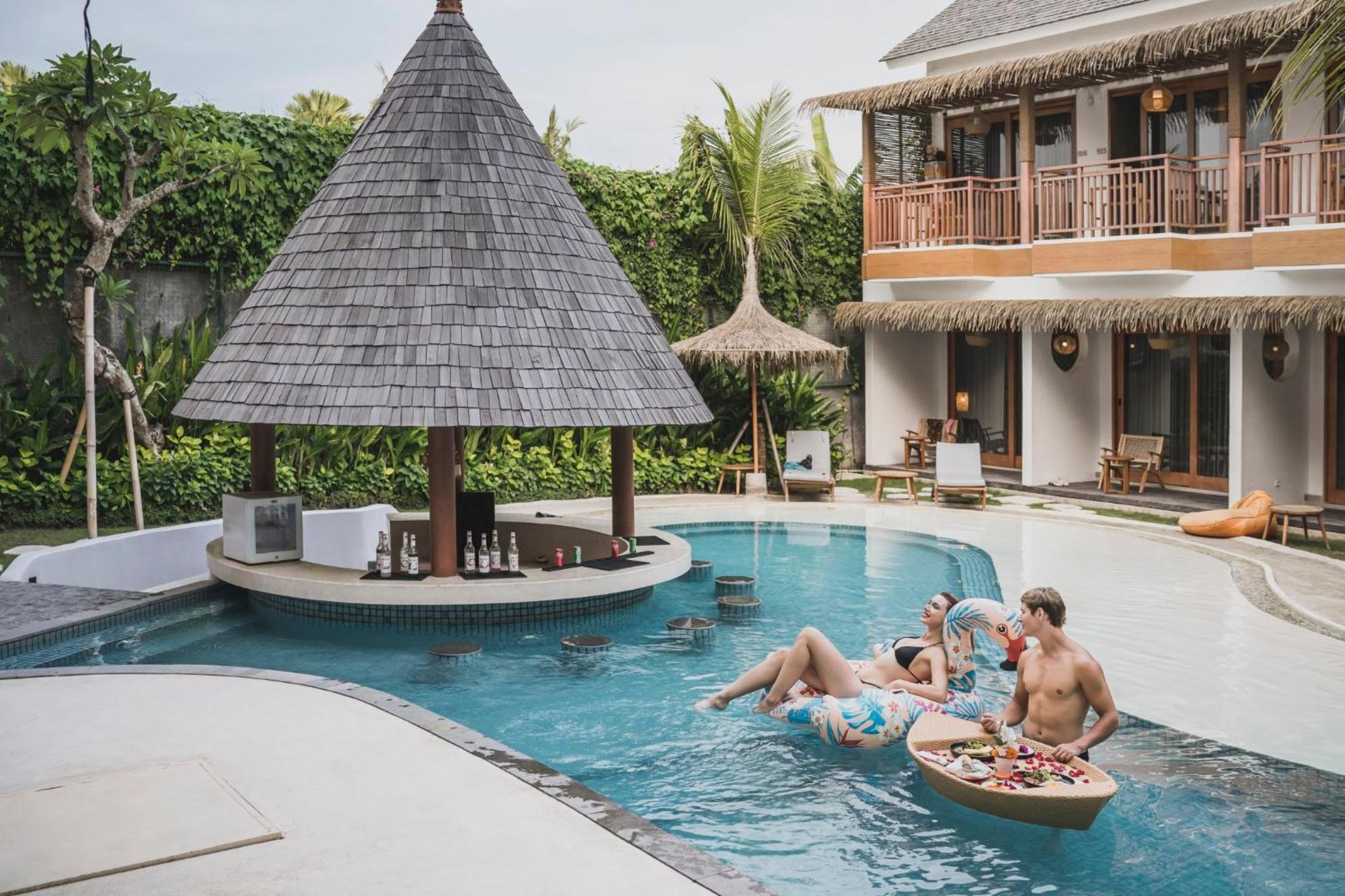 Roomates Surf Camp Canggu By Ini Vie Hospitality Exterior foto