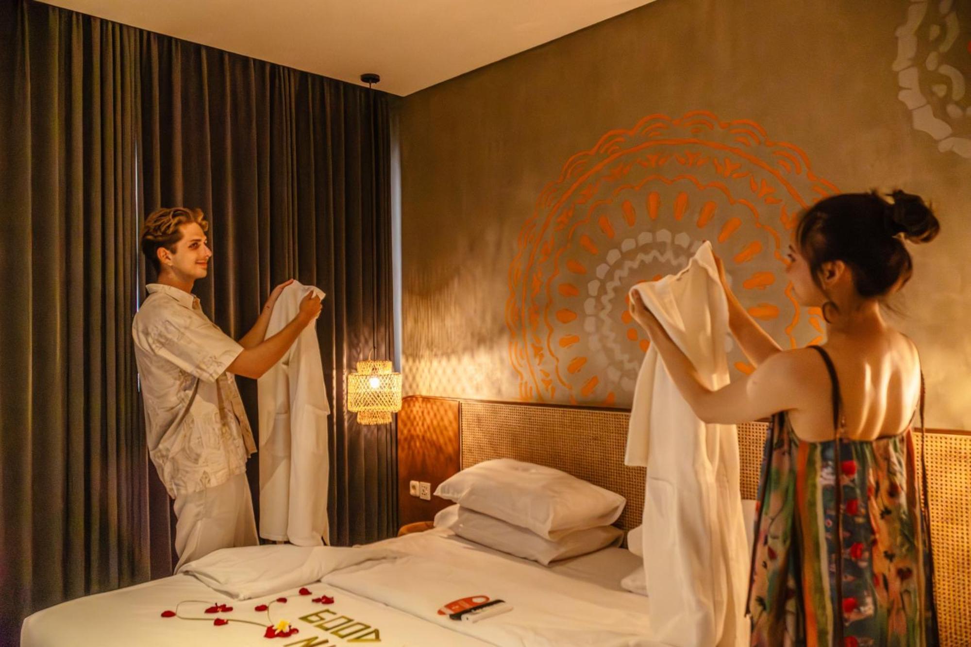 Roomates Surf Camp Canggu By Ini Vie Hospitality Exterior foto